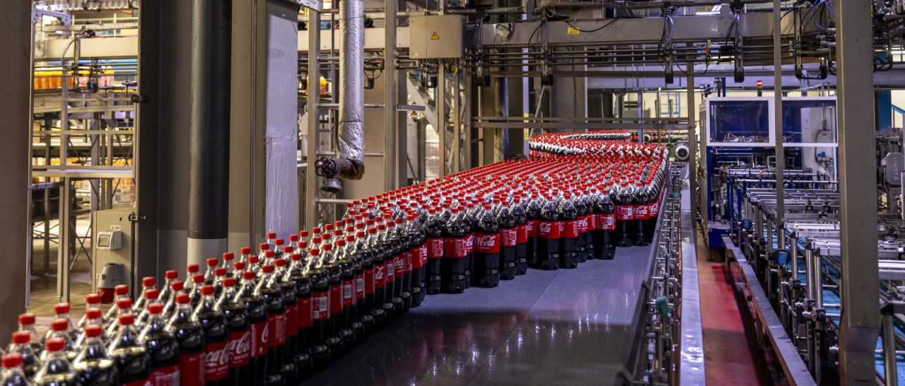 Bottles in Romania, excluding labels and caps, made from 100% recycled plastic