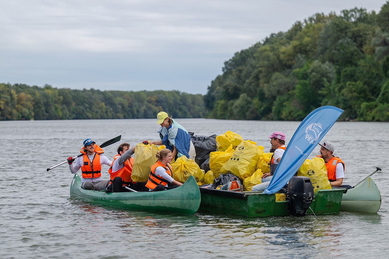 Volunteers joined The Zero Waste Tisza River project in Hungary.